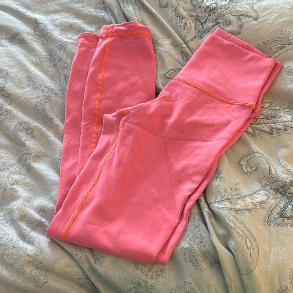 Lululemon wunder under